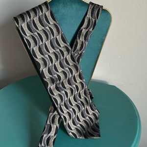 d.c. By Daniel Craig Men’s Italian Silk Necktie Career Wear Retro Abstract Print